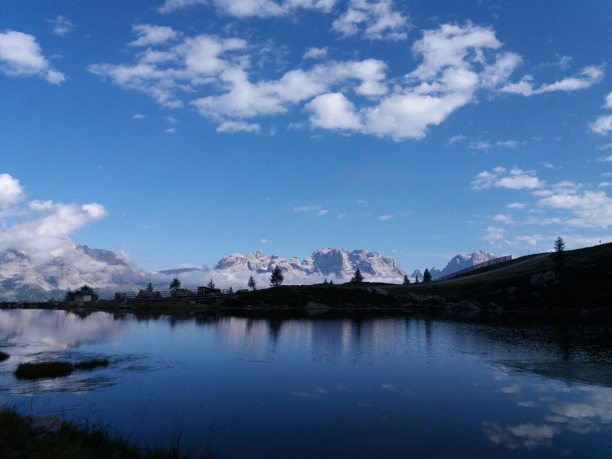 Rifugio Viviani Pradalago Madonna Buitenkant foto